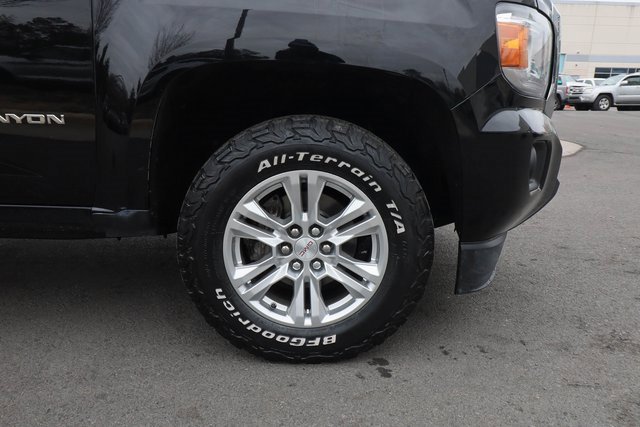 Used 2020 GMC Canyon SLE image 33