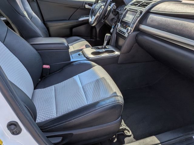 Used 2013 Toyota Camry SE image 22