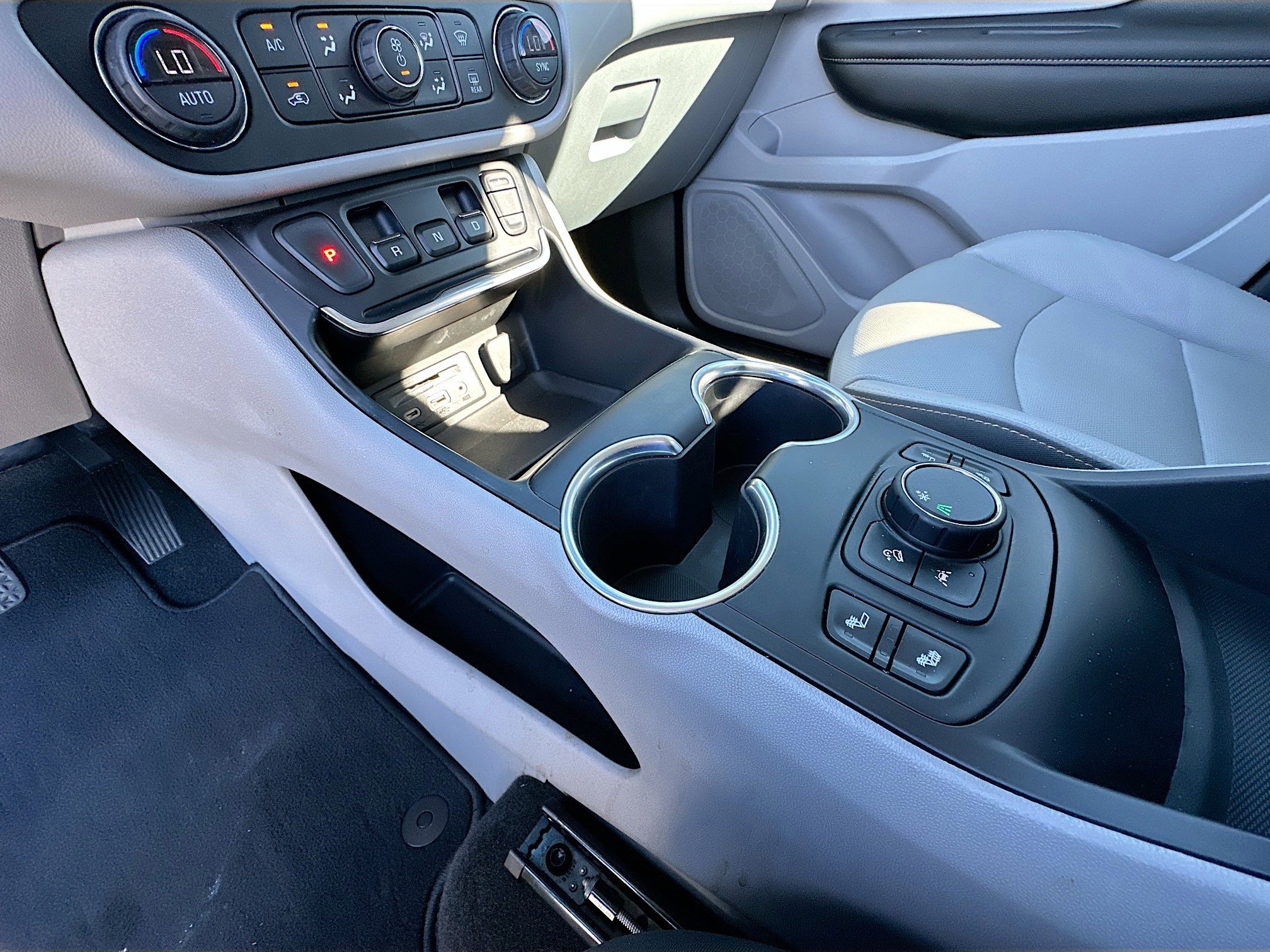 Used 2020 GMC Terrain SLT w/ Preferred Package image 30