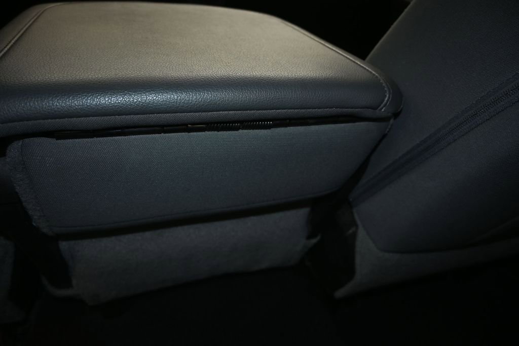 Used 2019 RAM 1500 Express AWD/4WD image 17