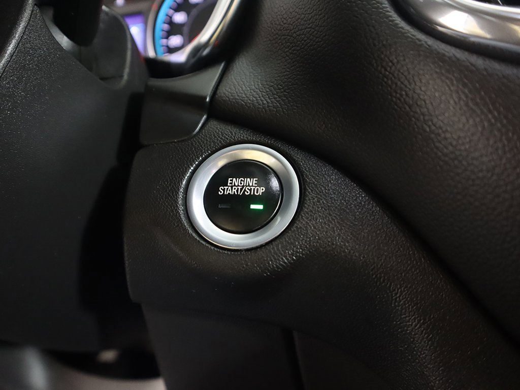 Used 2023 Chevrolet Equinox LT image 39