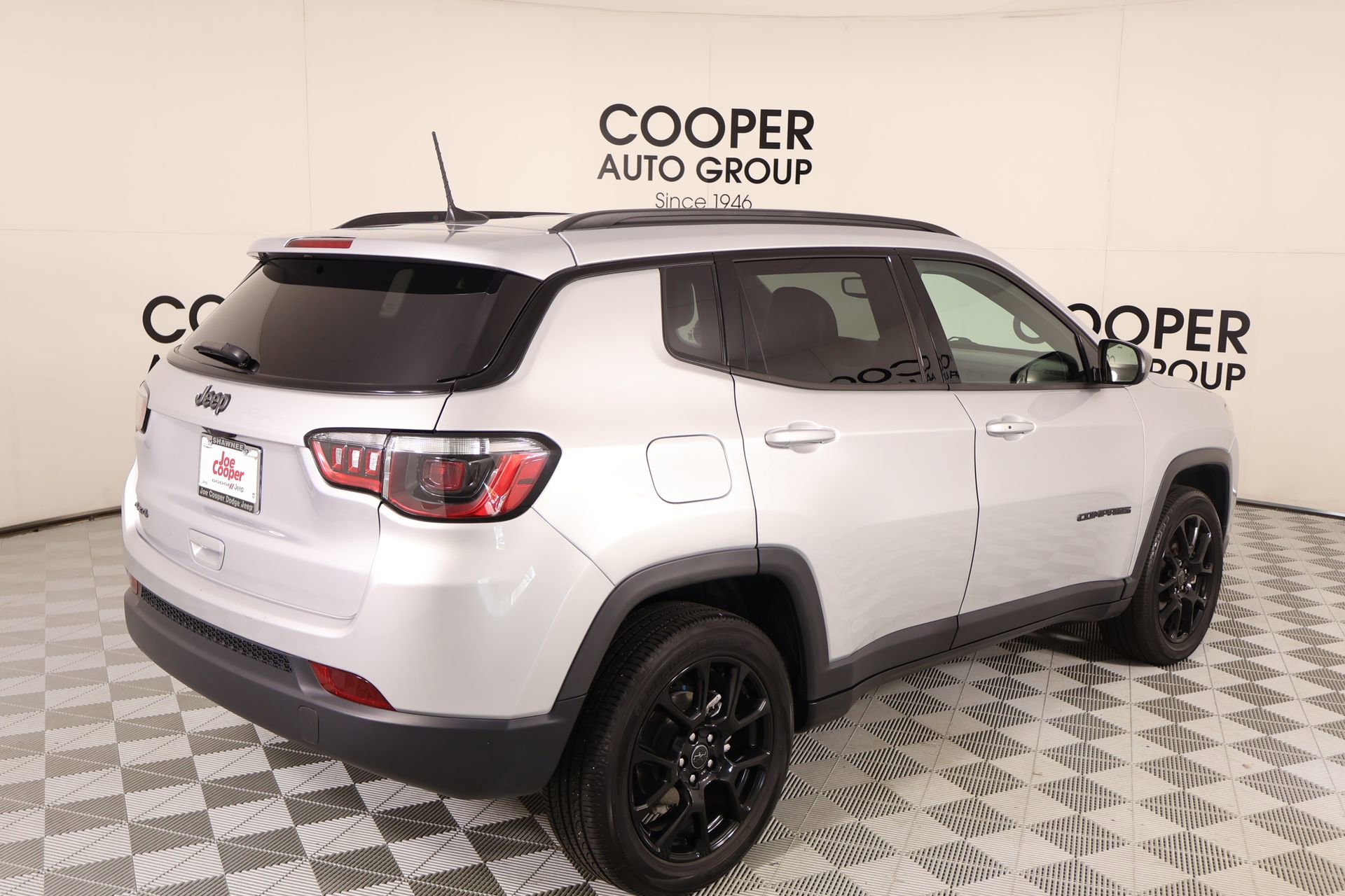 Used 2025 Jeep Compass Latitude w/ Altitude Special Edition AWD/4WD image 20