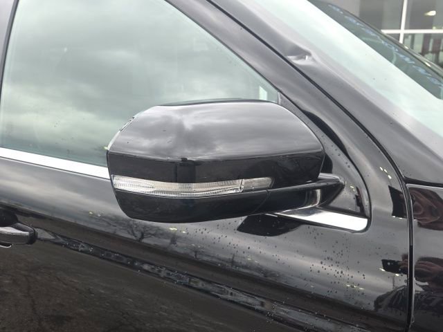 Used 2021 Ford Expedition XLT image 6