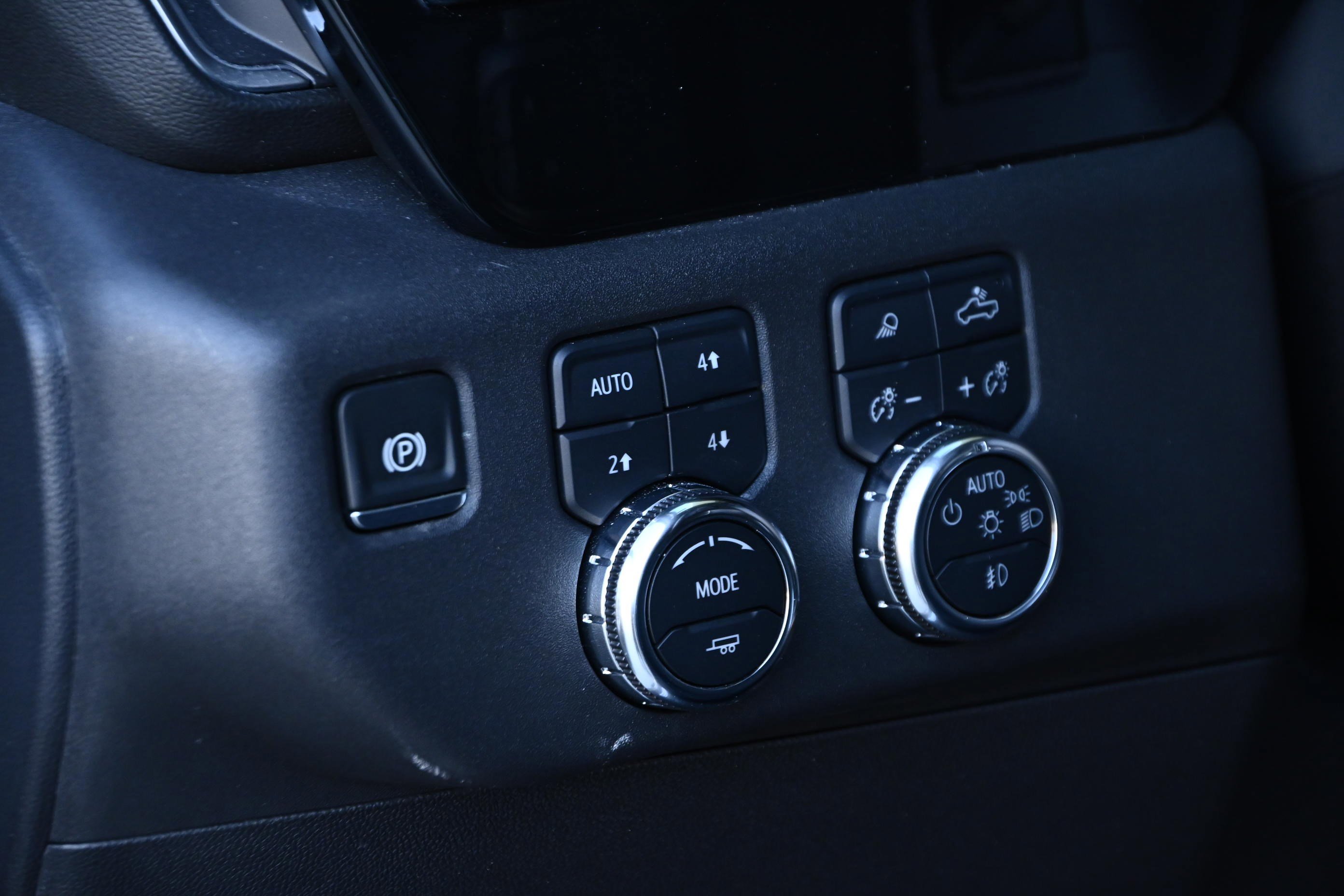 Used 2025 GMC Sierra 1500 Elevation image 28