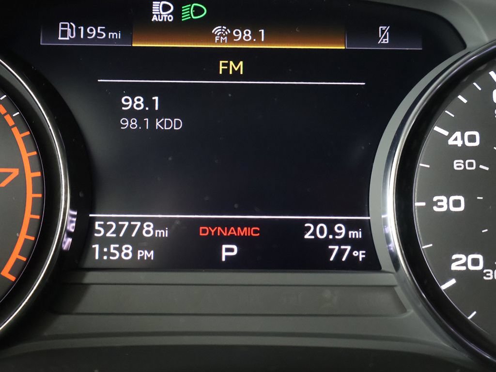 Used 2023 Audi Q5 2.0T Premium w/ Convenience Package AWD/4WD image 40