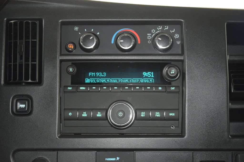 Used 2025 Chevrolet Express 3500 LT w/ LT Preferred Equipment Group RWD image 23