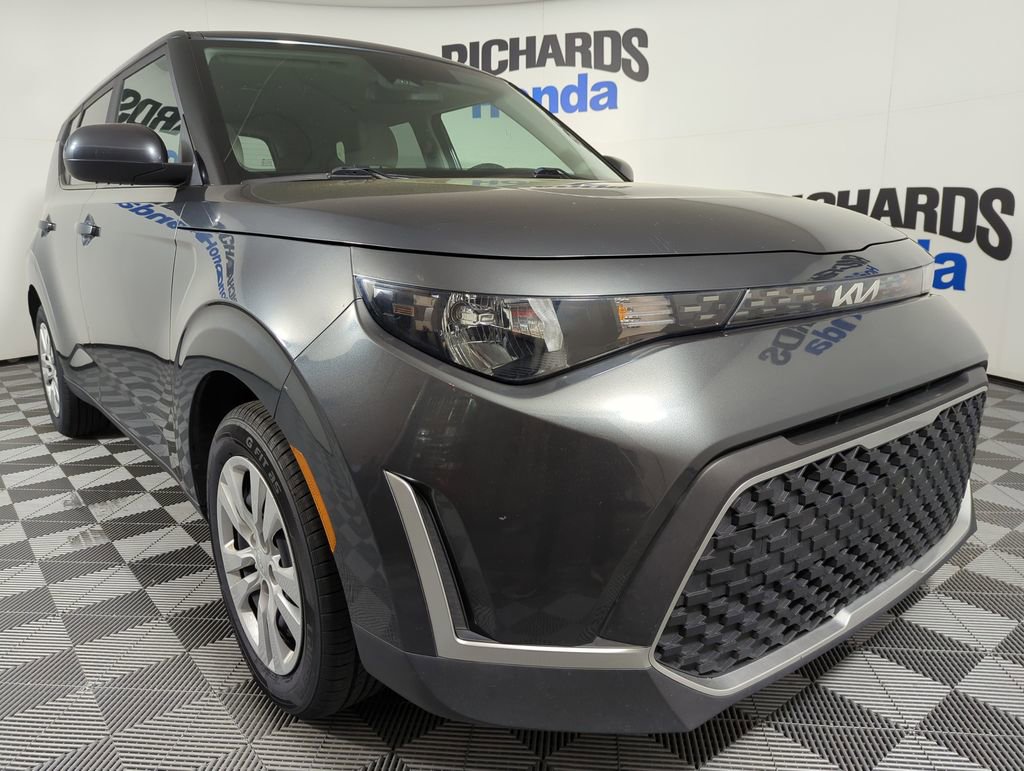 Used 2023 Kia Soul LX image 6