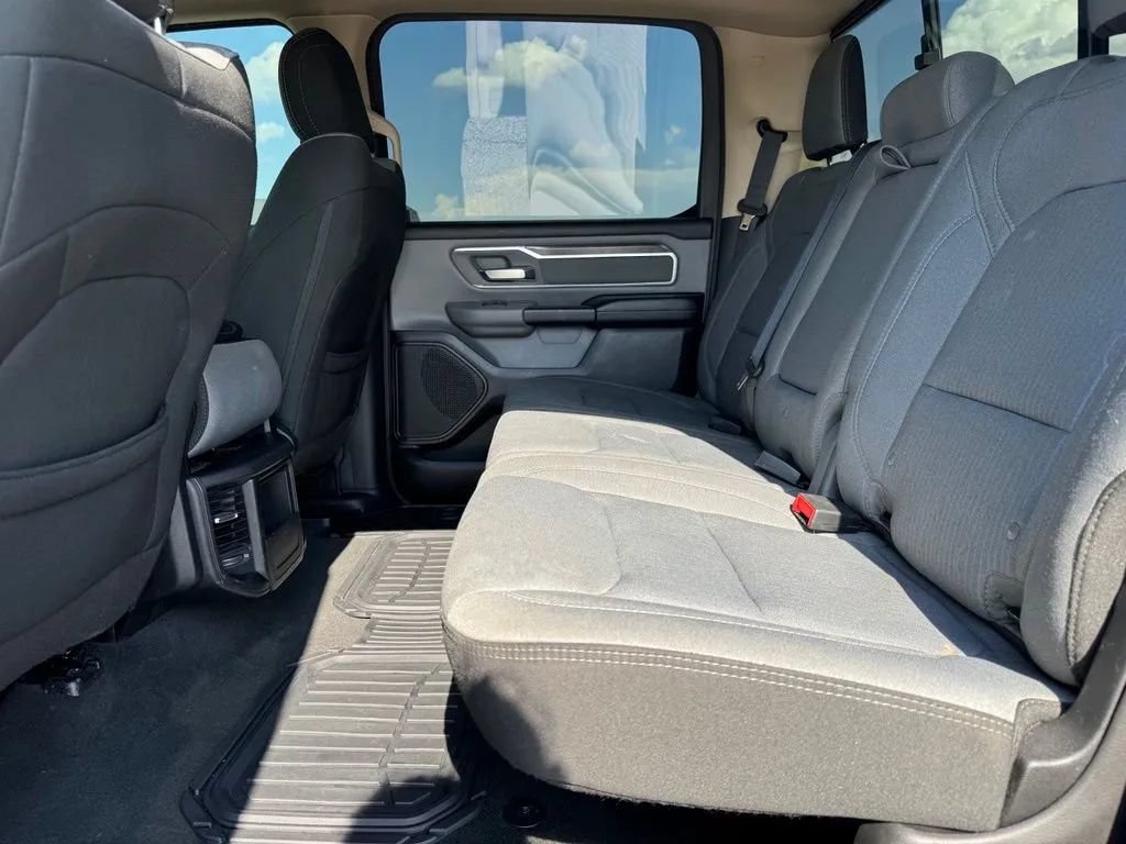 Used 2019 RAM 1500 Big Horn AWD/4WD image 18