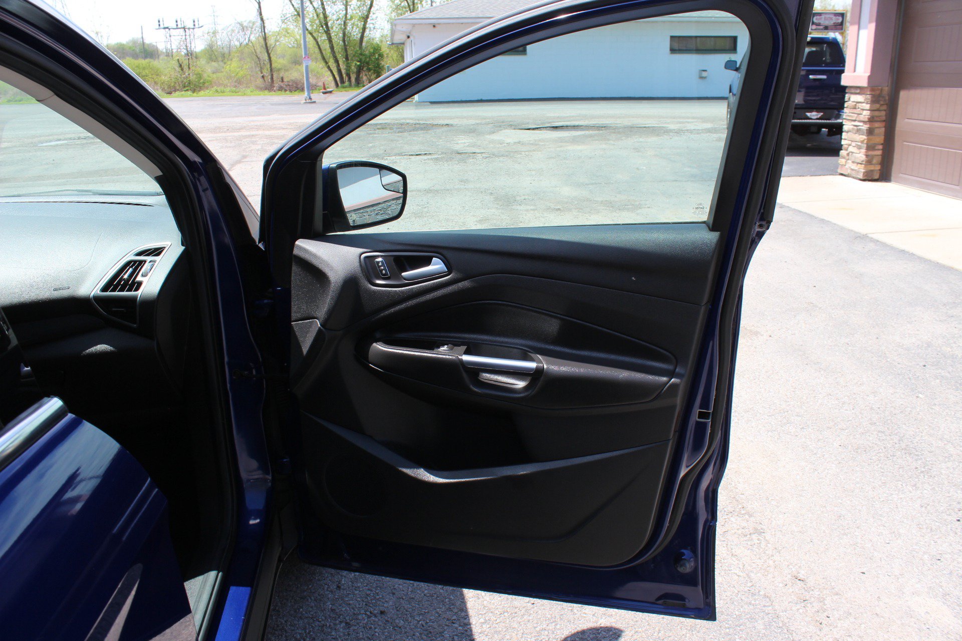 Used 2013 Ford Escape Titanium AWD/4WD image 32