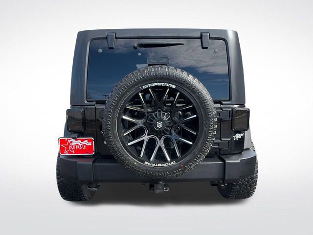 Used 2012 Jeep Wrangler Unlimited Rubicon w/ Connectivity Group AWD/4WD image 5