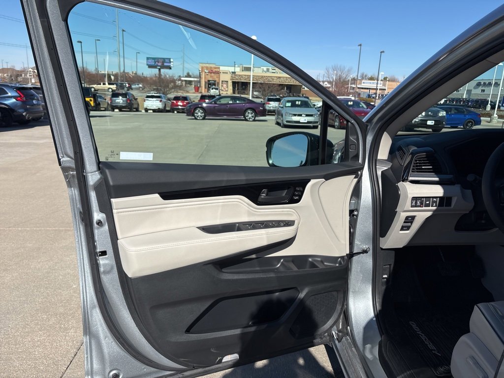 Certified 2026 Honda Odyssey Touring image 9