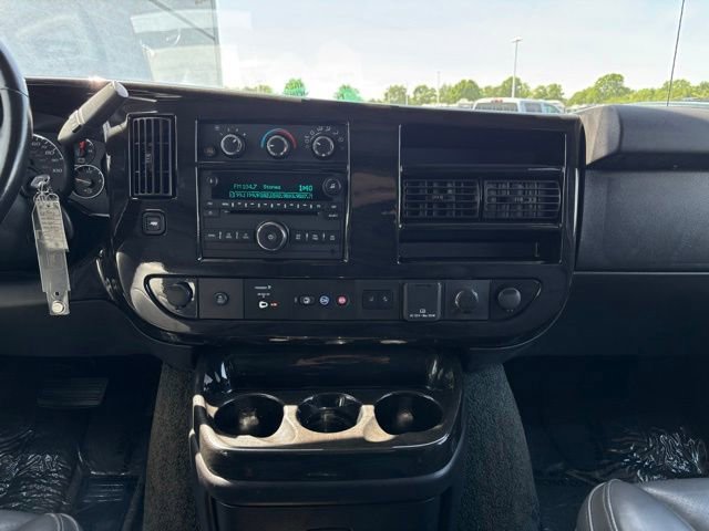 Used 2020 GMC Savana 2500 Extended w/ Enhanced Convenience Package RWD image 23