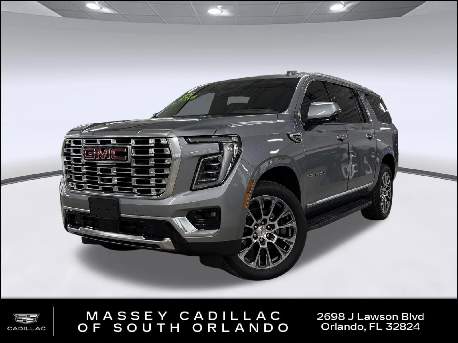 Used 2025 GMC Yukon XL Denali AWD/4WD image 1