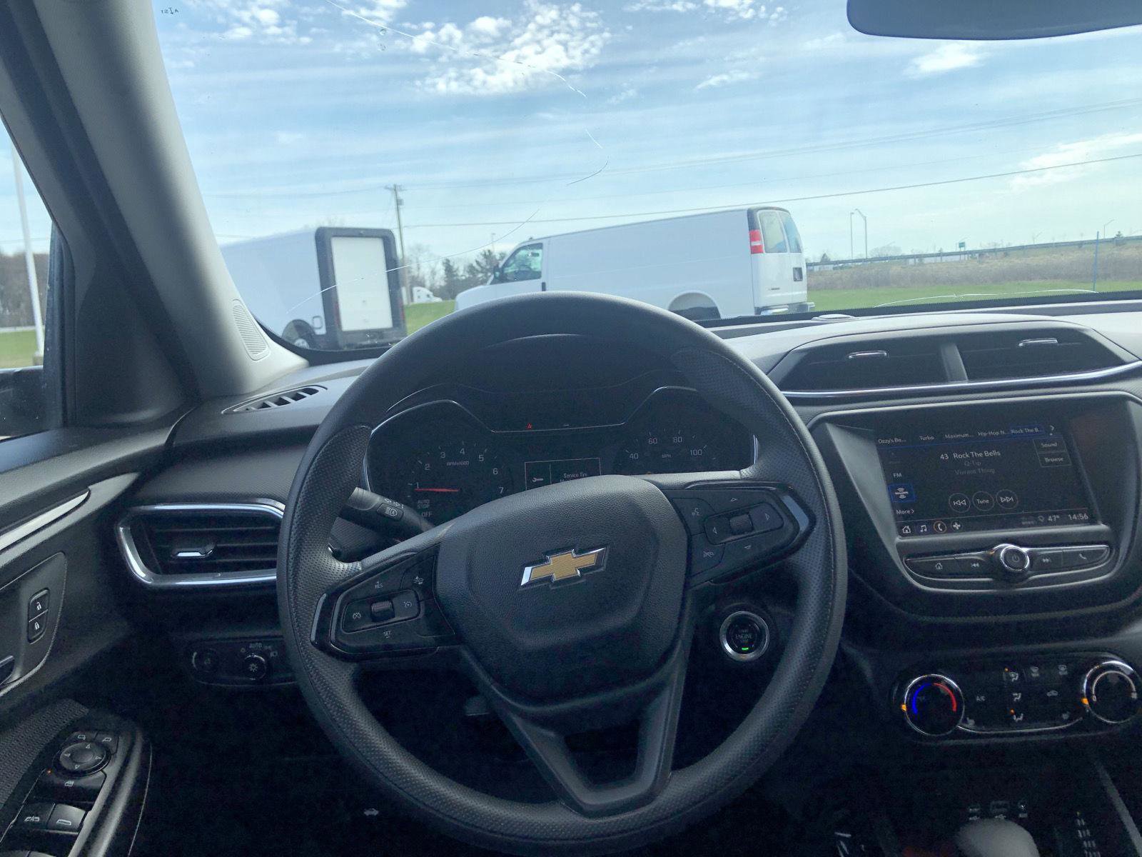 Used 2022 Chevrolet TrailBlazer LT FWD image 14