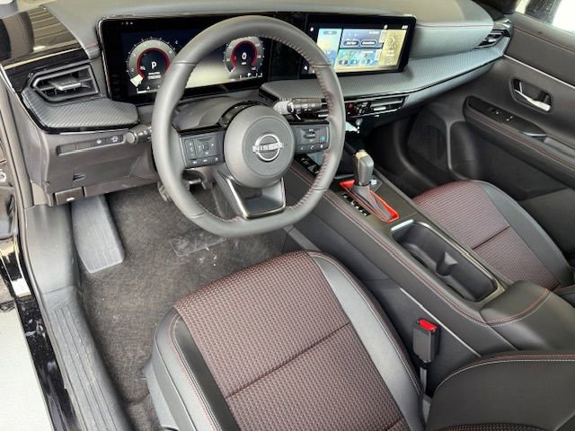 New 2026 Nissan Kicks SR w/ Cold Weather Package AWD/4WD image 9