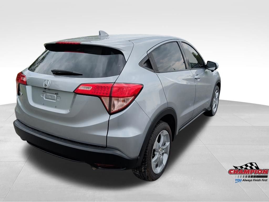 Used 2017 Honda HR-V EX image 4