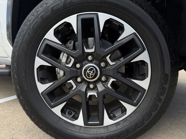 Used 2024 Toyota Tundra Limited image 11