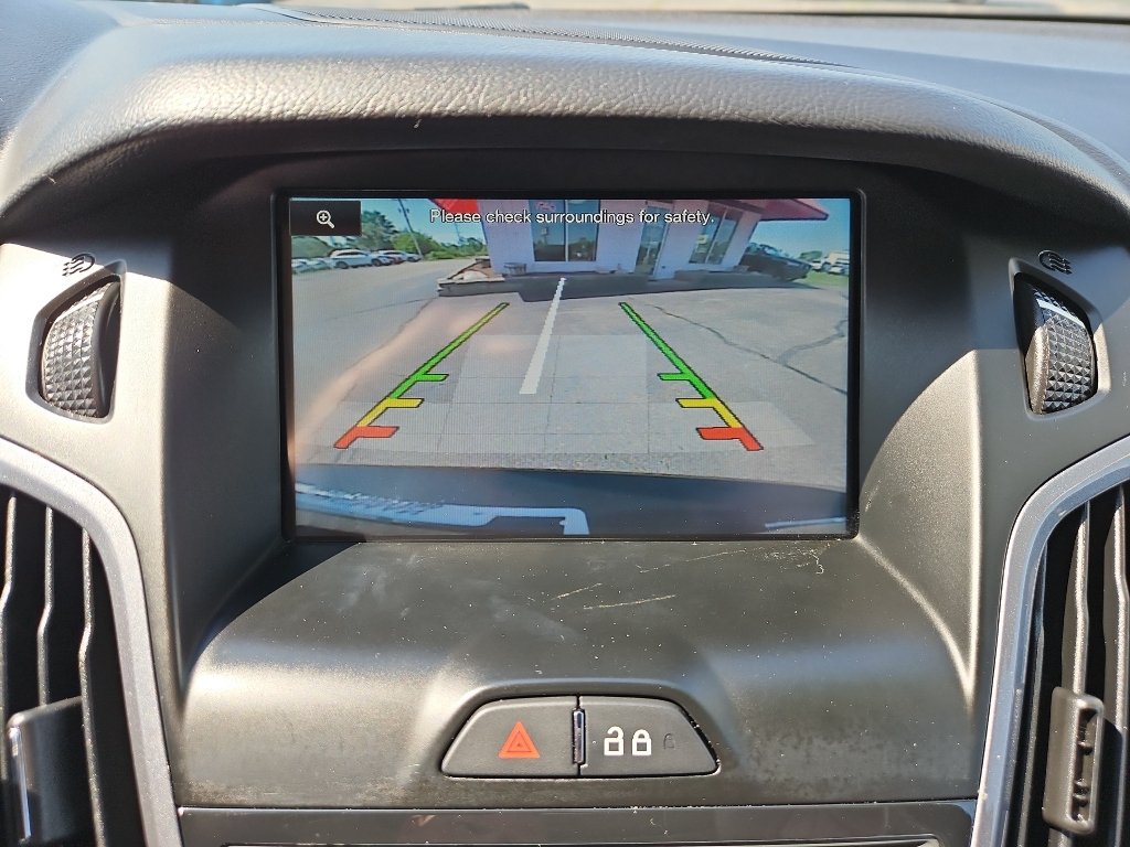 Used 2014 Ford Focus Titanium FWD image 23