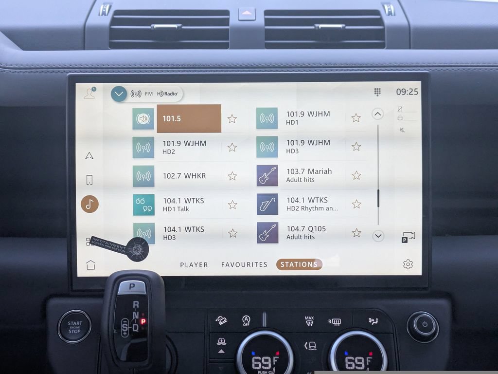 New 2026 Land Rover Defender 130 X-Dynamic SE AWD/4WD image 19