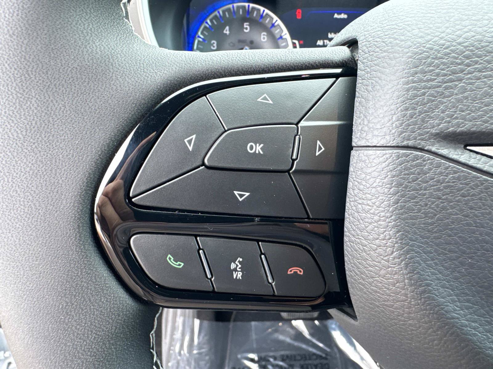 New 2027 Chrysler Pacifica Limited FWD image 30