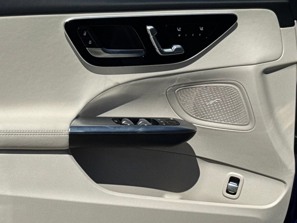 New 2026 Mercedes-Benz C 300 Sedan image 20