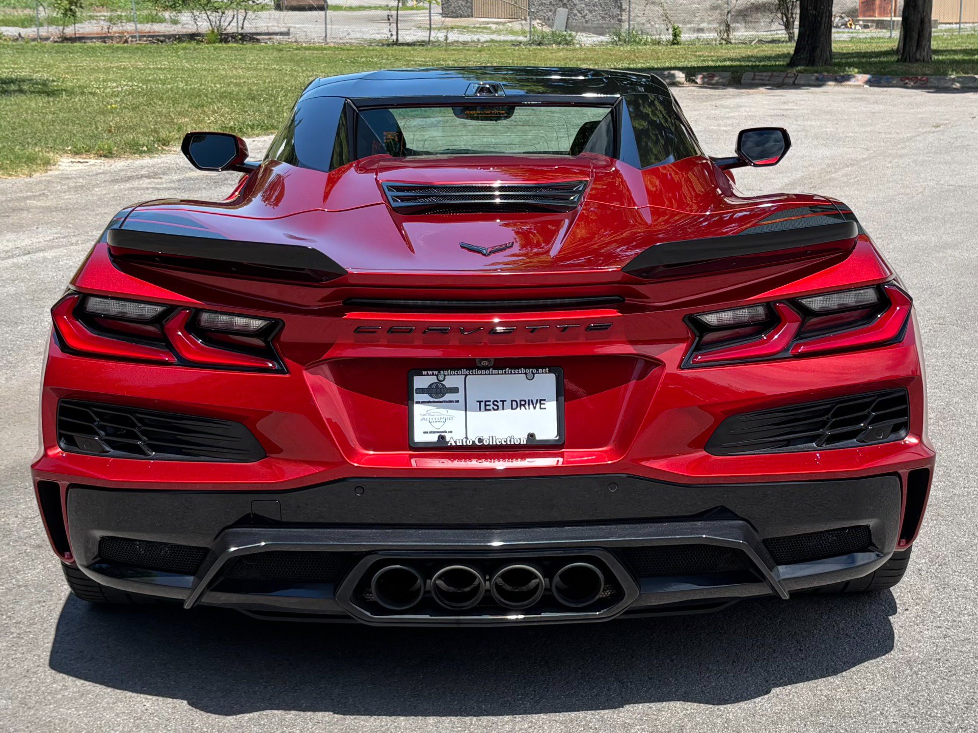 Used 2024 Chevrolet Corvette Z06 RWD image 6