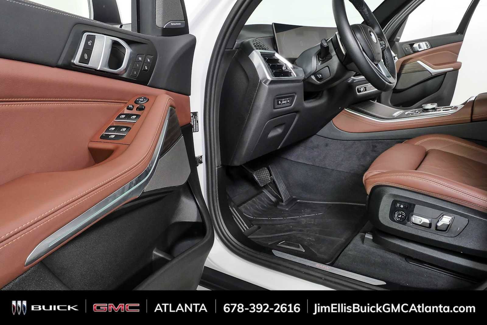Used 2026 BMW X5 xDrive40i w/ Executive Package AWD/4WD image 8