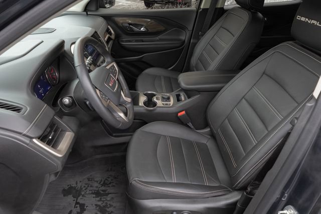 Used 2022 GMC Terrain Denali w/ Denali Premium Package image 15