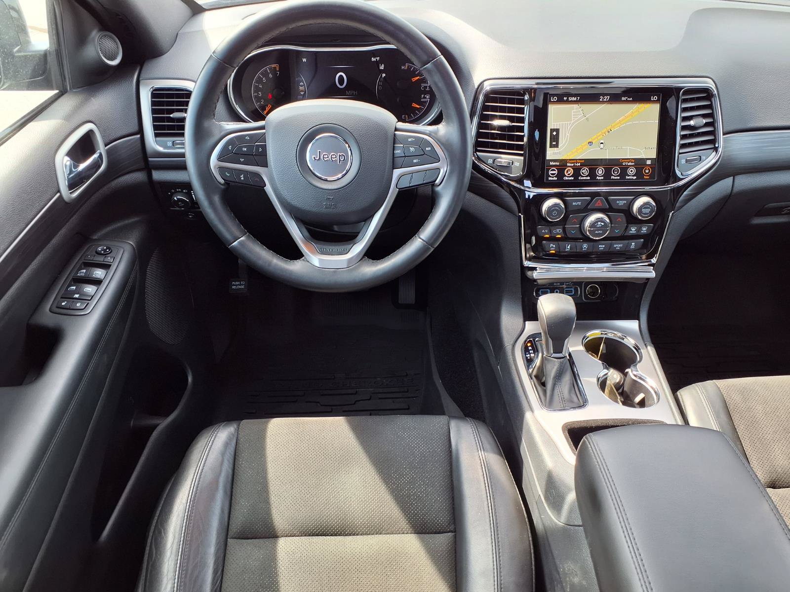 Used 2020 Jeep Grand Cherokee Altitude AWD/4WD image 3