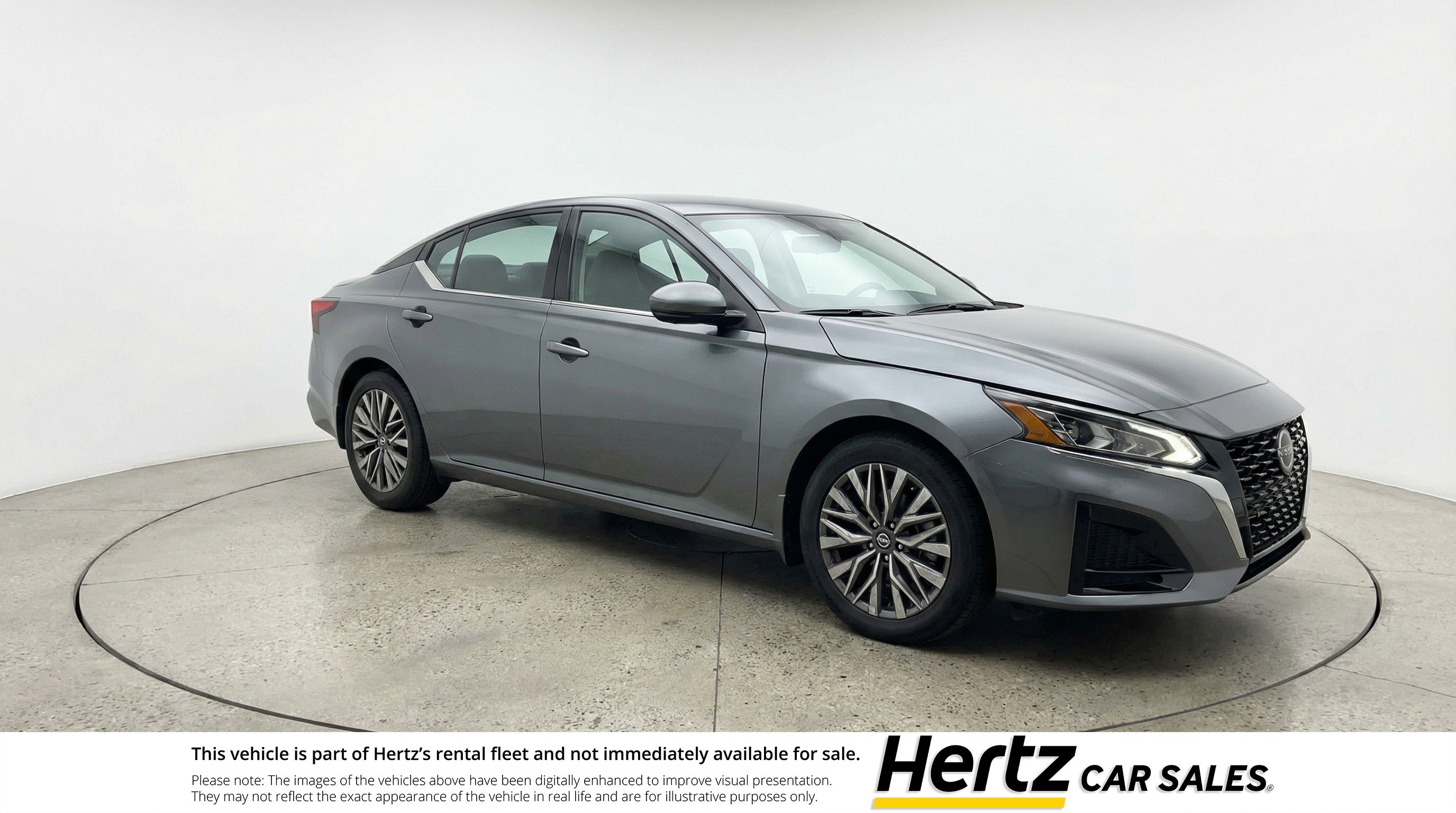 Used 2025 Nissan Altima 2.5 SV image 1