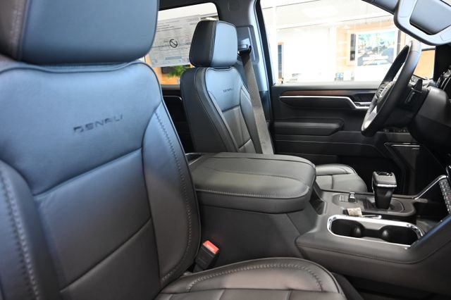 New 2026 GMC Sierra 1500 Denali AWD/4WD image 13
