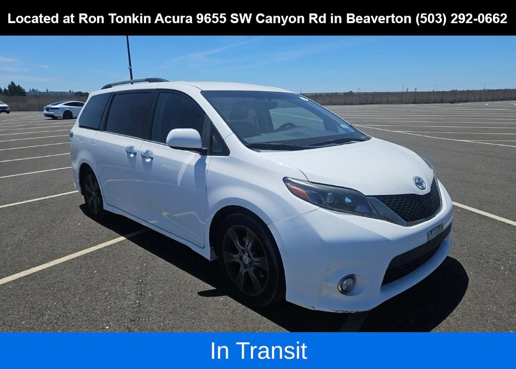 Used 2015 Toyota Sienna SE