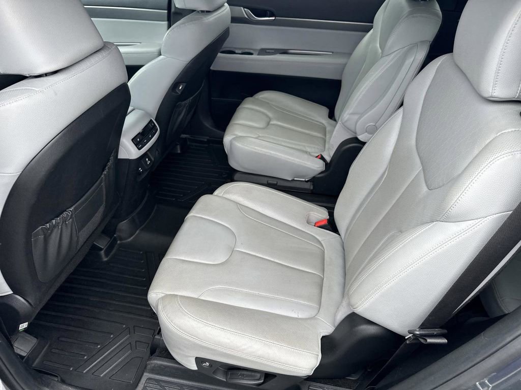 Used 2021 Hyundai Palisade SEL w/ Premium Package FWD image 19