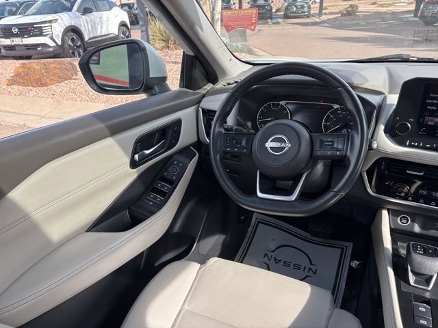 Used 2023 Nissan Rogue SL w/ SL Premium Package image 28