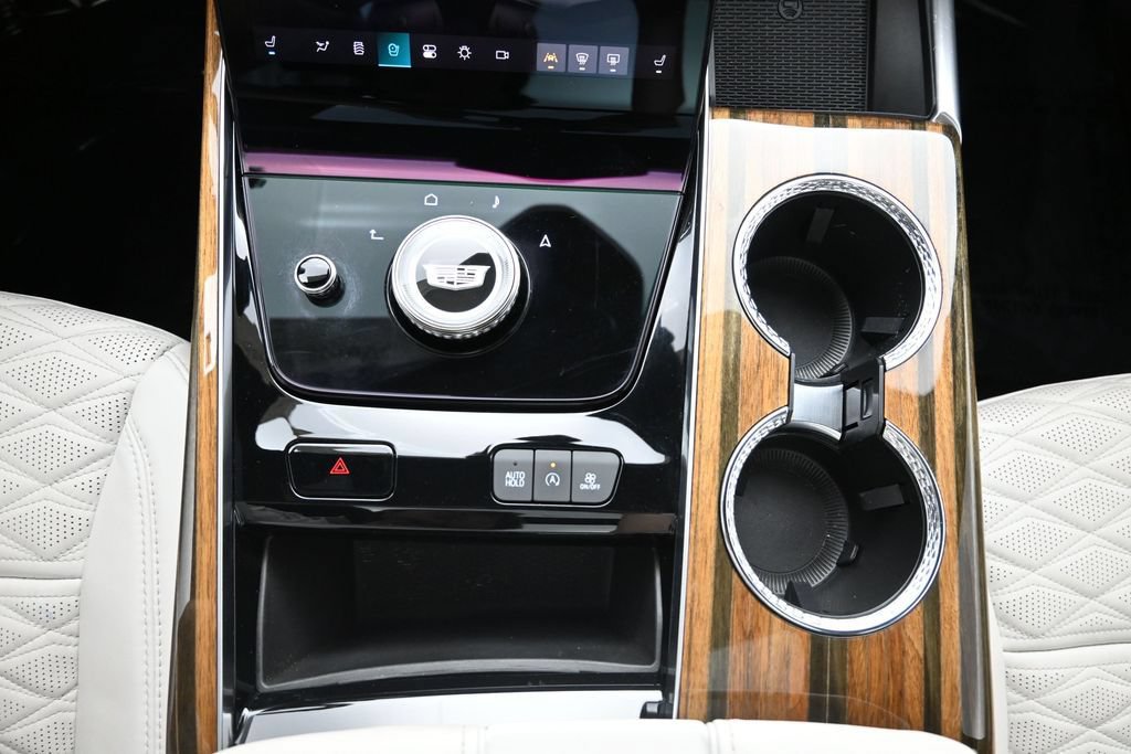 Used 2025 Cadillac Escalade ESV Sport Platinum w/ LPO, Floor Liner Package AWD/4WD image 26