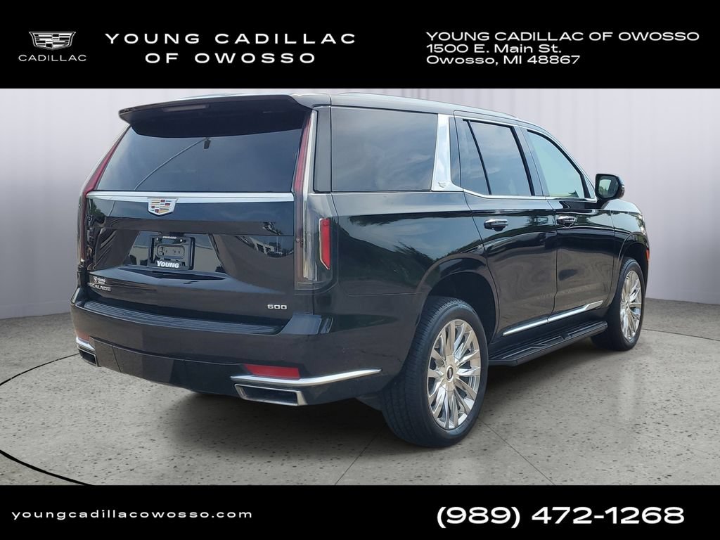 Used 2024 Cadillac Escalade Premium Luxury AWD/4WD image 3