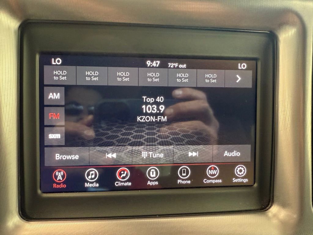 Used 2019 Dodge Challenger SXT w/ Driver Convenience Group RWD image 28
