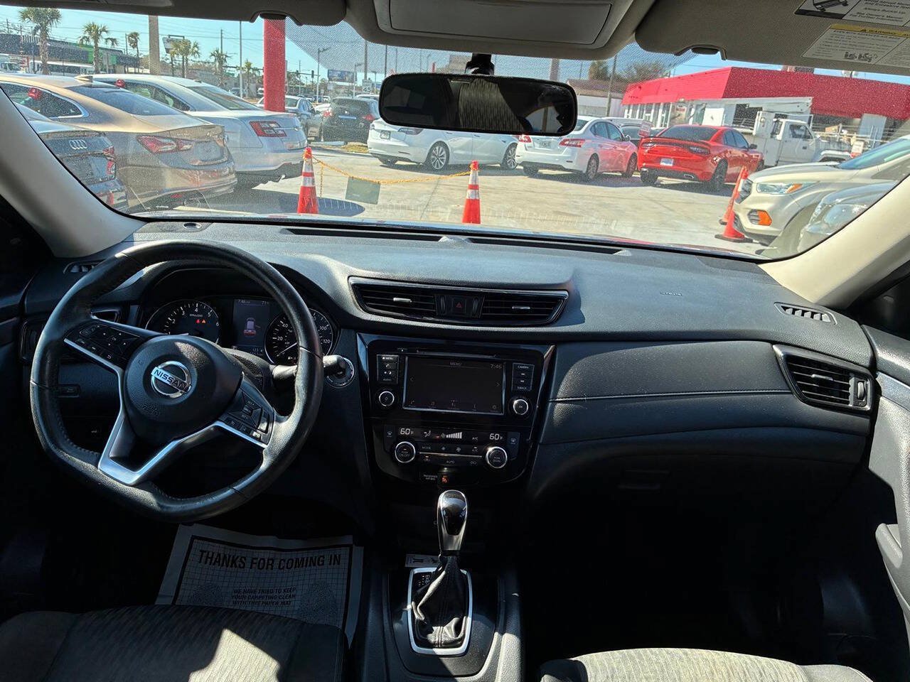 Used 2018 Nissan Rogue SV FWD image 10