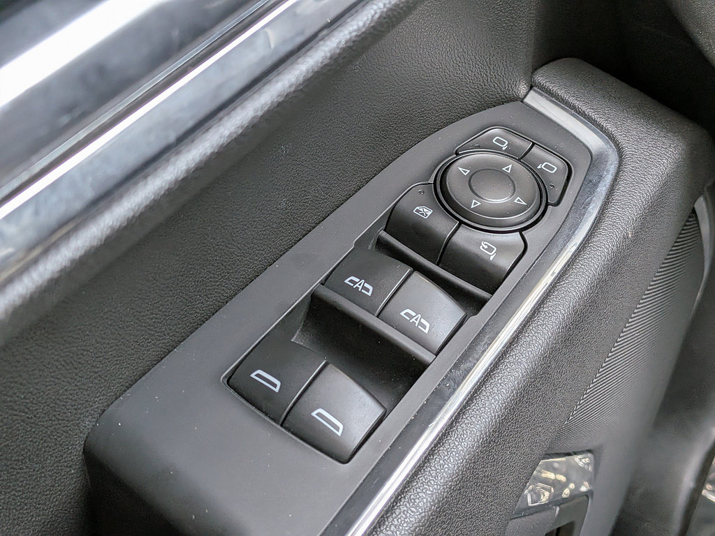 Certified 2025 GMC Sierra 1500 SLT RWD image 22