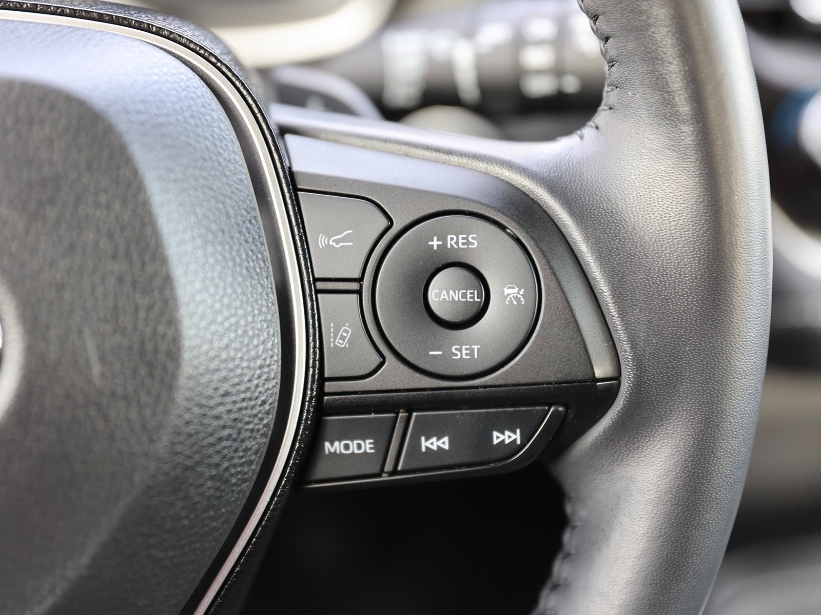 Used 2020 Toyota Corolla SE w/ SE Preferred Package image 36