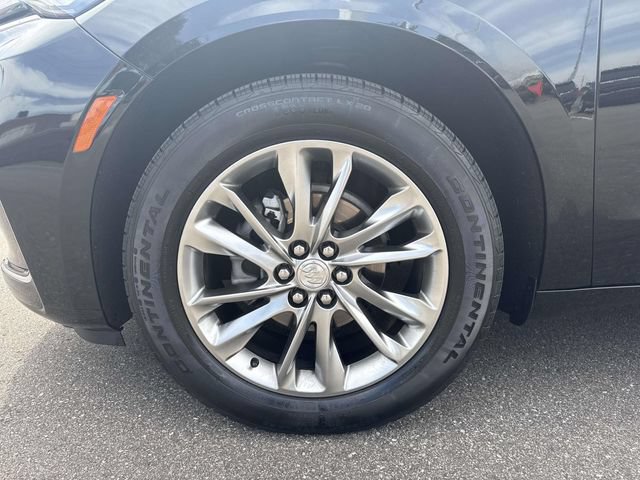 Used 2022 Buick Enclave Avenir w/ Avenir Technology Package AWD/4WD image 11