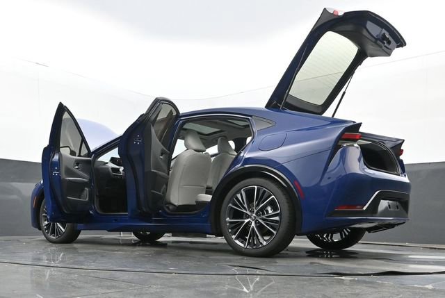 New 2026 Toyota Prius XLE image 25