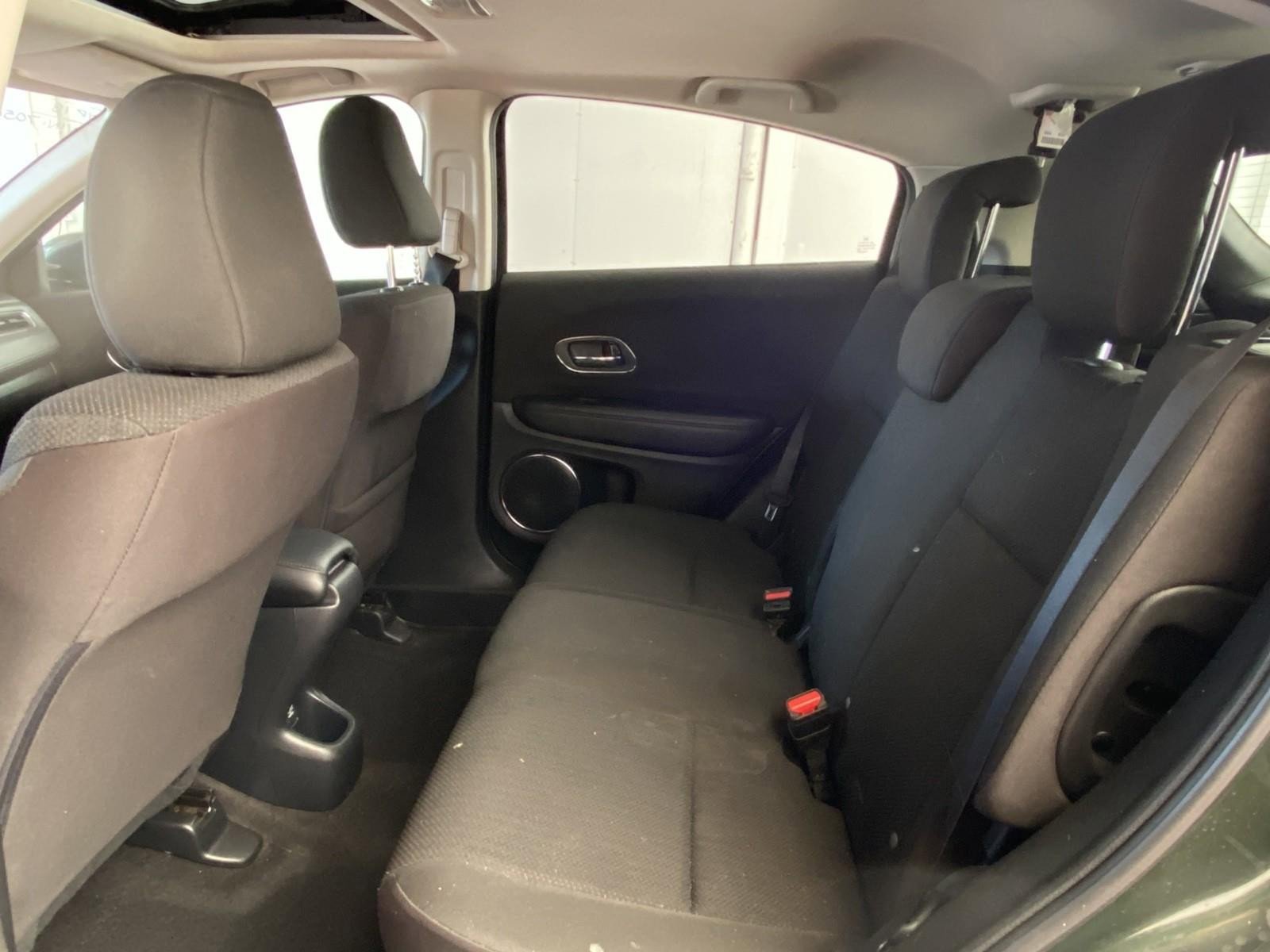 Used 2018 Honda HR-V EX image 16