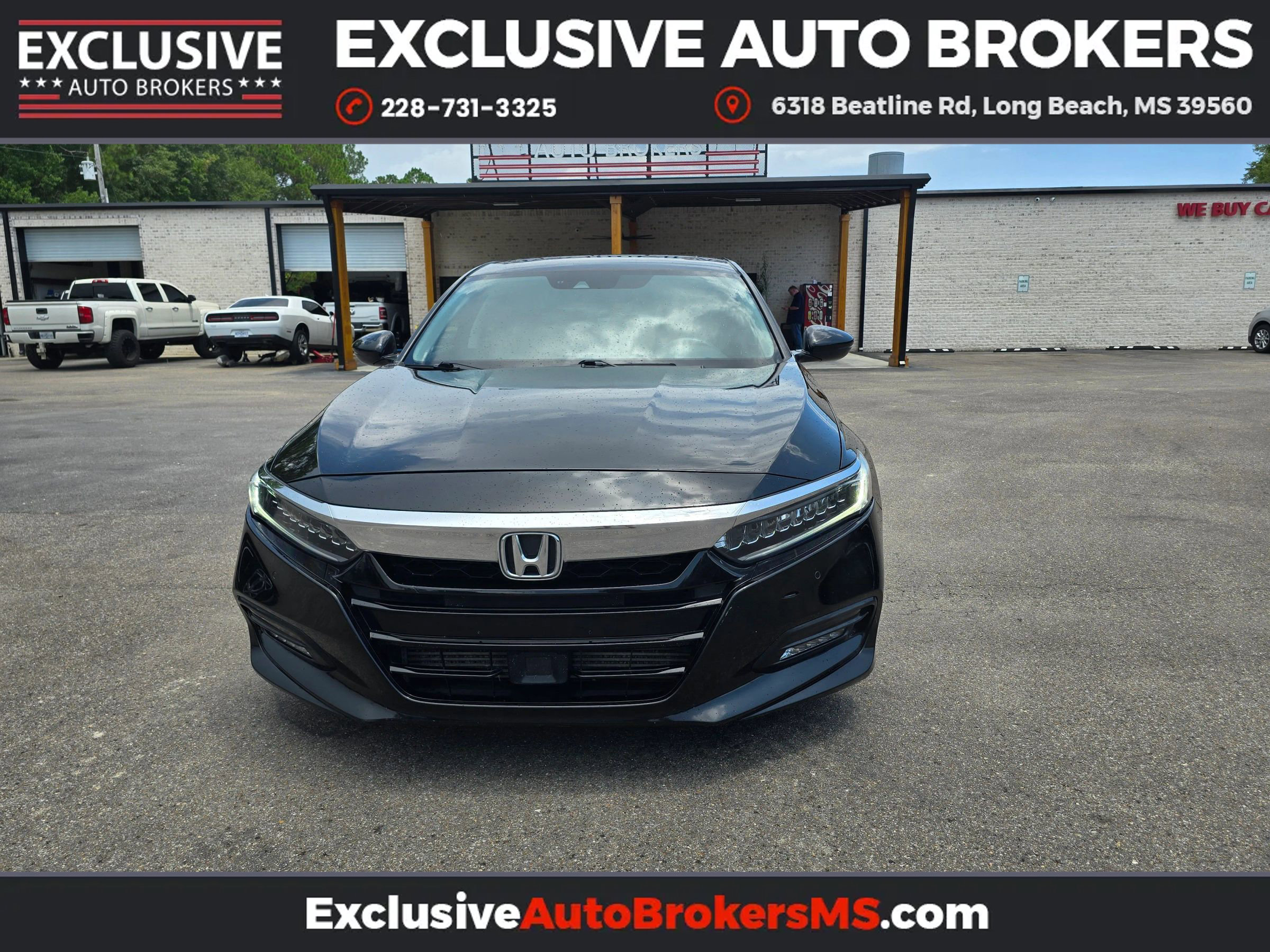 Used 2018 Honda Accord Touring image 8