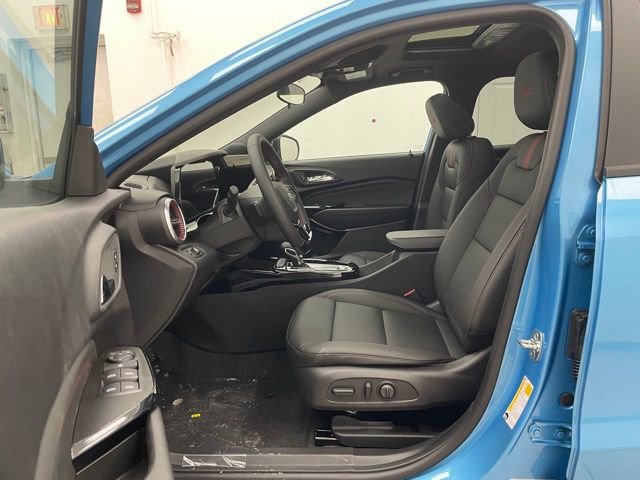 New 2026 Chevrolet Trax RS w/ Sunroof Package image 9