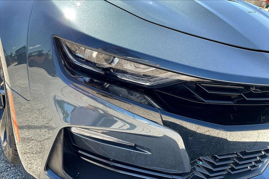 Used 2019 Chevrolet Camaro SS RWD image 24