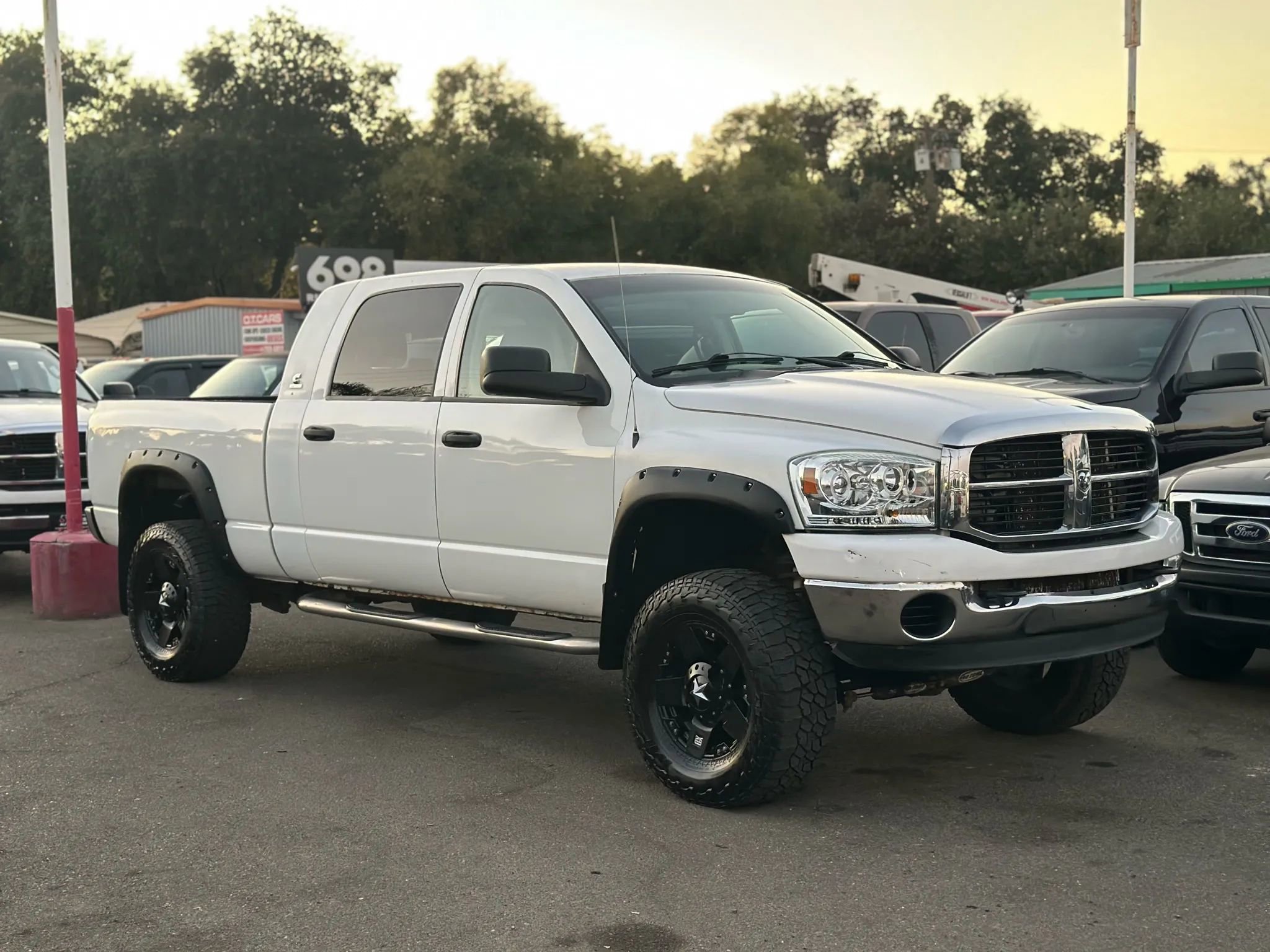 Used 2006 Dodge Ram 2500 Truck SLT image 2