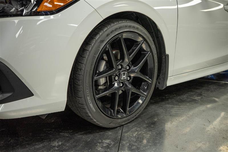 Used 2023 Honda Civic Sport image 4
