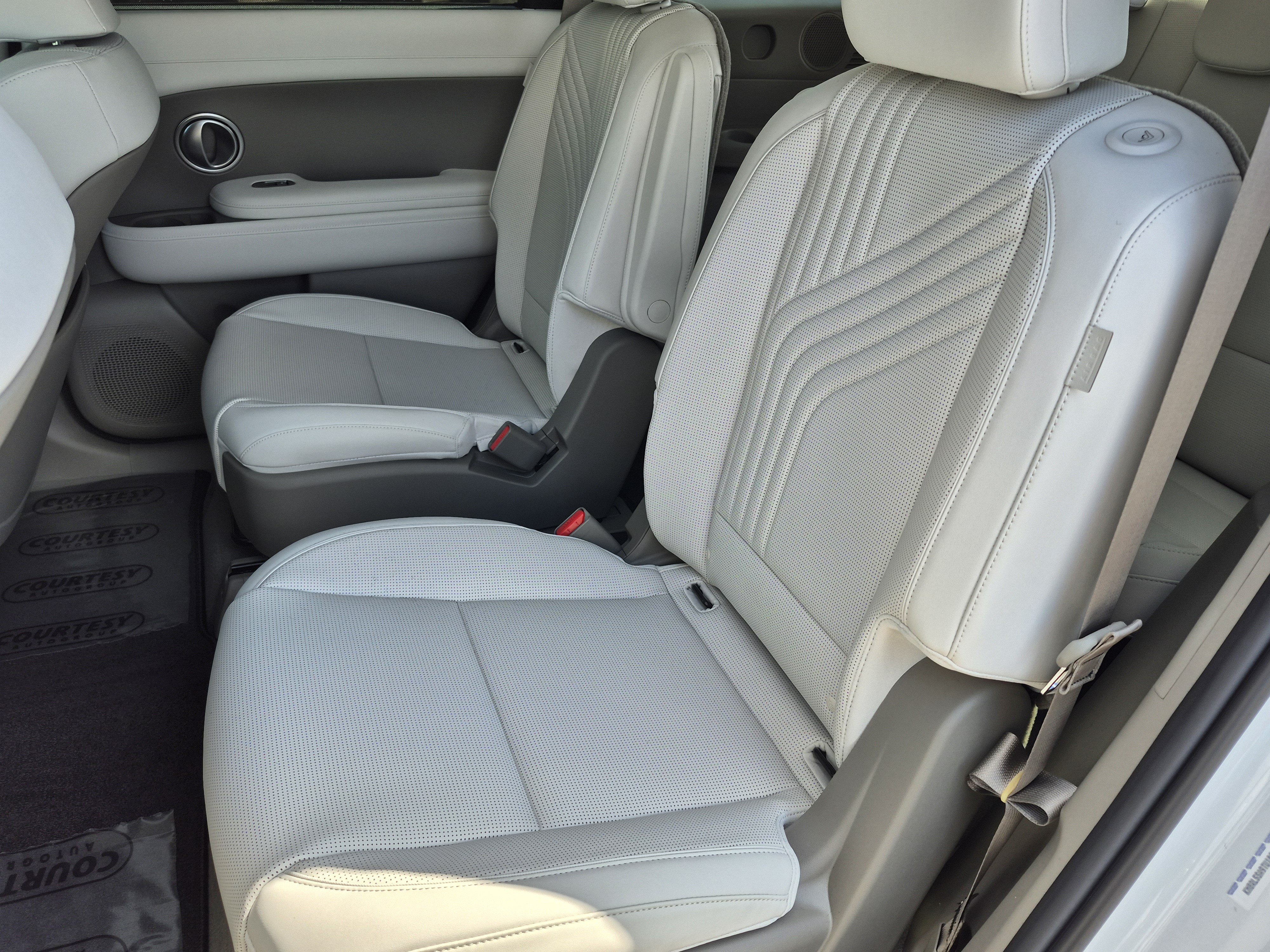 New 2026 Hyundai Palisade FWD Hybrid image 21