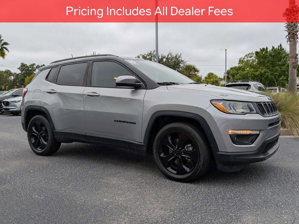 Used 2019 Jeep Compass Latitude FWD image 2
